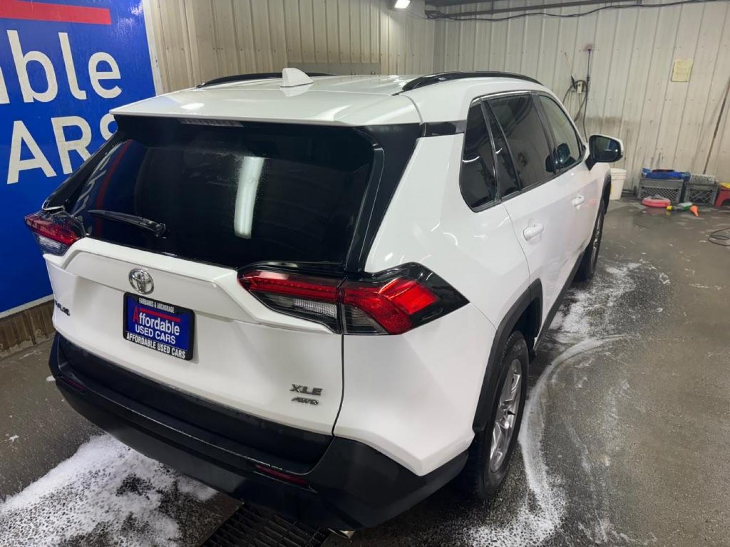 2023 WHITE TOYOTA RAV4 XLE XLE (2T3P1RFV8PW) with an 2.5L engine, Automatic transmission, located at 2525 S. Cushman, Fairbanks, AK, 99701, (907) 452-5707, 64.824036, -147.712311 - Photo#2