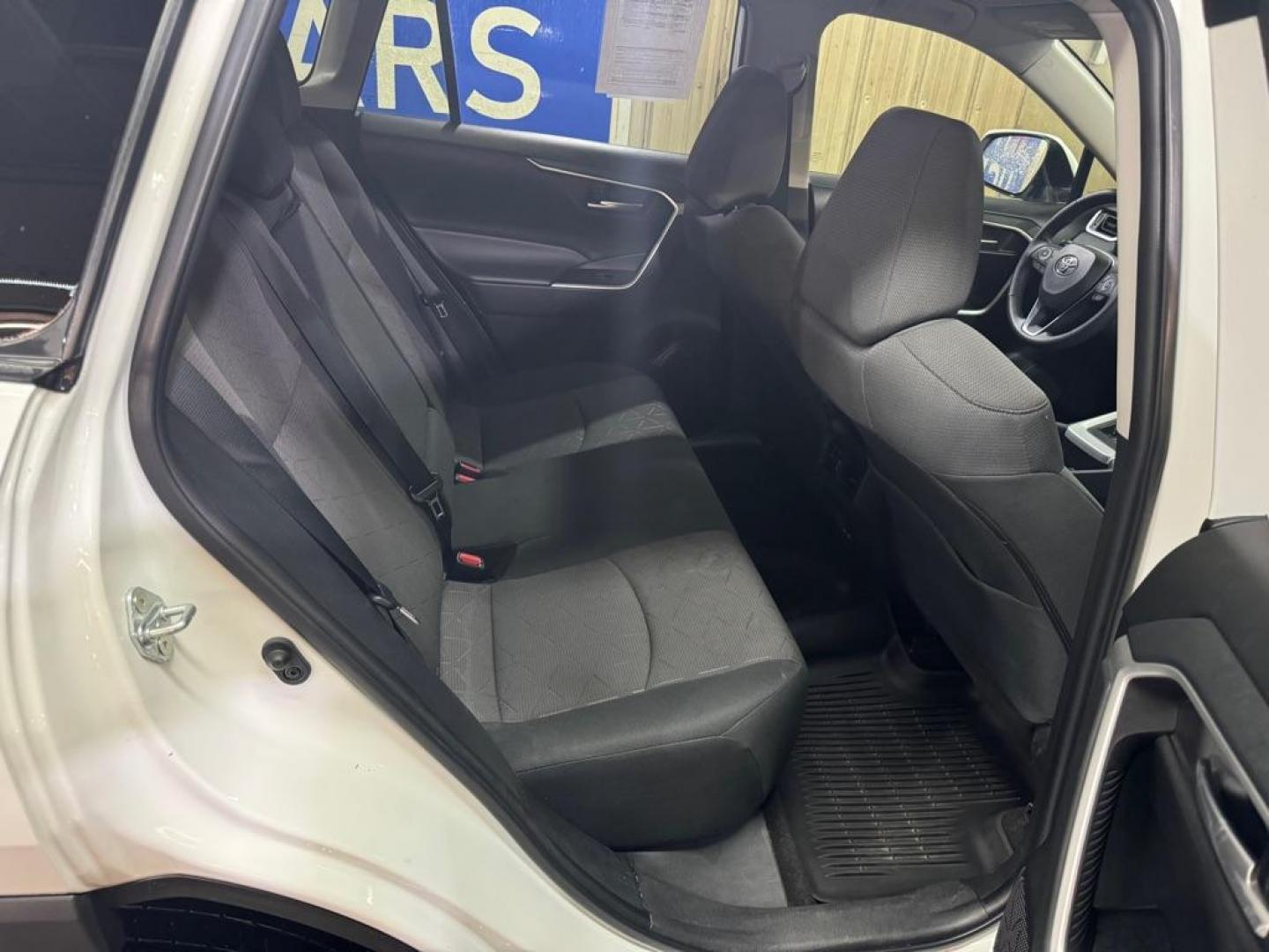 2023 WHITE TOYOTA RAV4 XLE XLE (2T3P1RFV8PW) with an 2.5L engine, Automatic transmission, located at 2525 S. Cushman, Fairbanks, AK, 99701, (907) 452-5707, 64.824036, -147.712311 - Photo#5