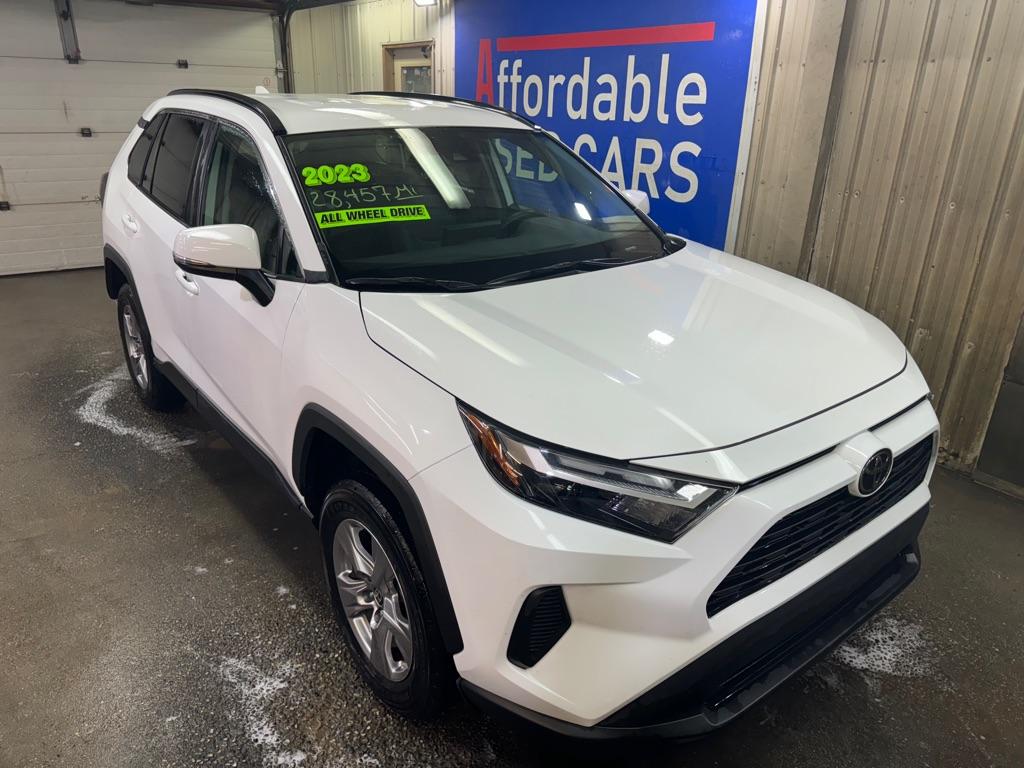 photo of 2023 TOYOTA RAV4 XLE