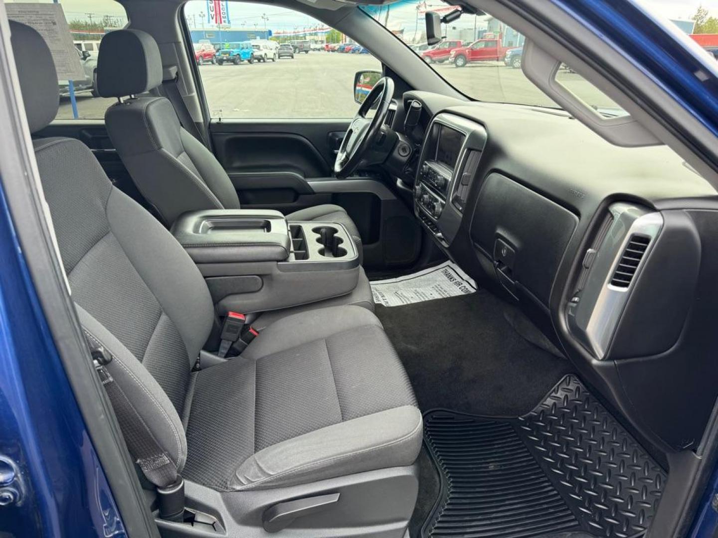 2014 BLUE CHEVROLET SILVERADO 1500 LT (3GCUKREC5EG) with an 5.3L engine, Automatic transmission, located at 2525 S. Cushman, Fairbanks, AK, 99701, (907) 452-5707, 64.824036, -147.712311 - Photo#4