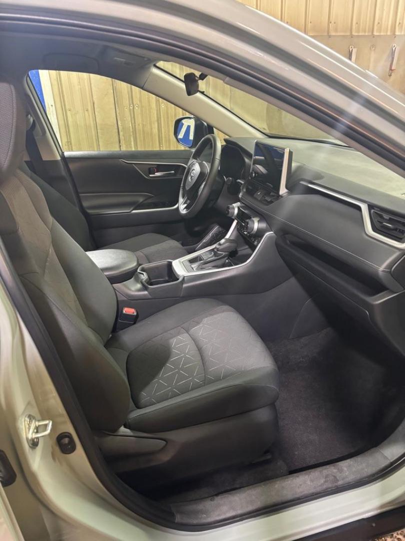 2023 GREEN TOYOTA RAV4 XLE XLE (2T3P1RFV8PW) with an 2.5L engine, Automatic transmission, located at 2525 S. Cushman, Fairbanks, AK, 99701, (907) 452-5707, 64.824036, -147.712311 - Photo#4