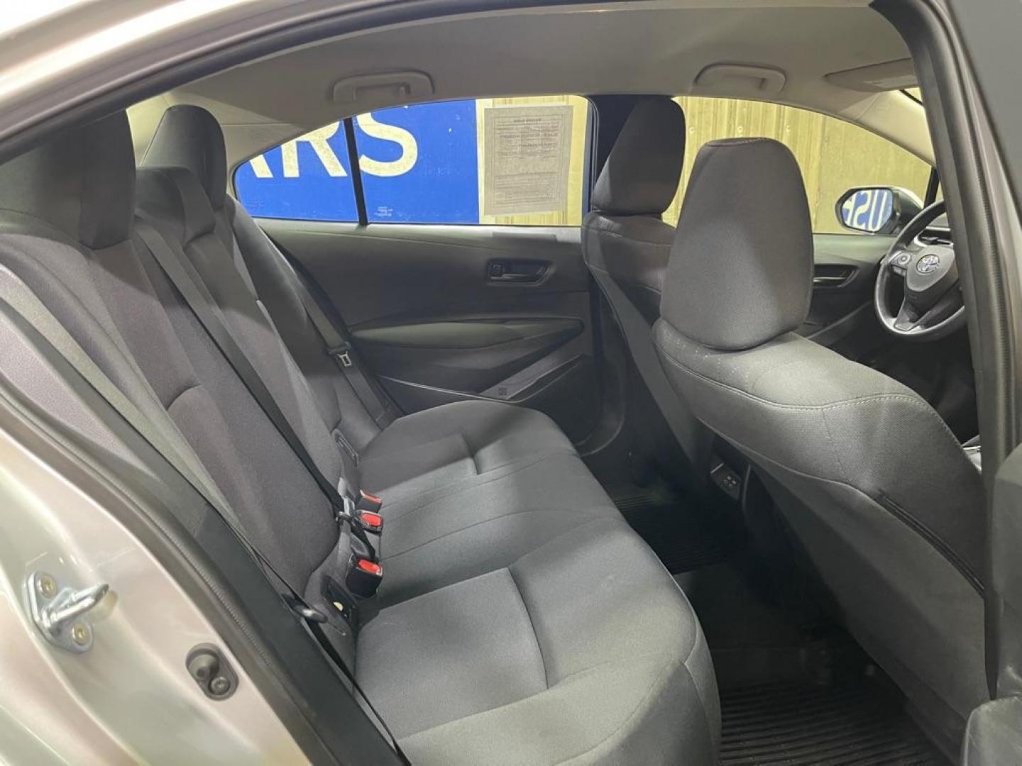 2023 SILVER TOYOTA COROLLA LE LE (5YFB4MDE8PP) with an 2.0L engine, Continuously Variable transmission, located at 2525 S. Cushman, Fairbanks, AK, 99701, (907) 452-5707, 64.824036, -147.712311 - Photo#4