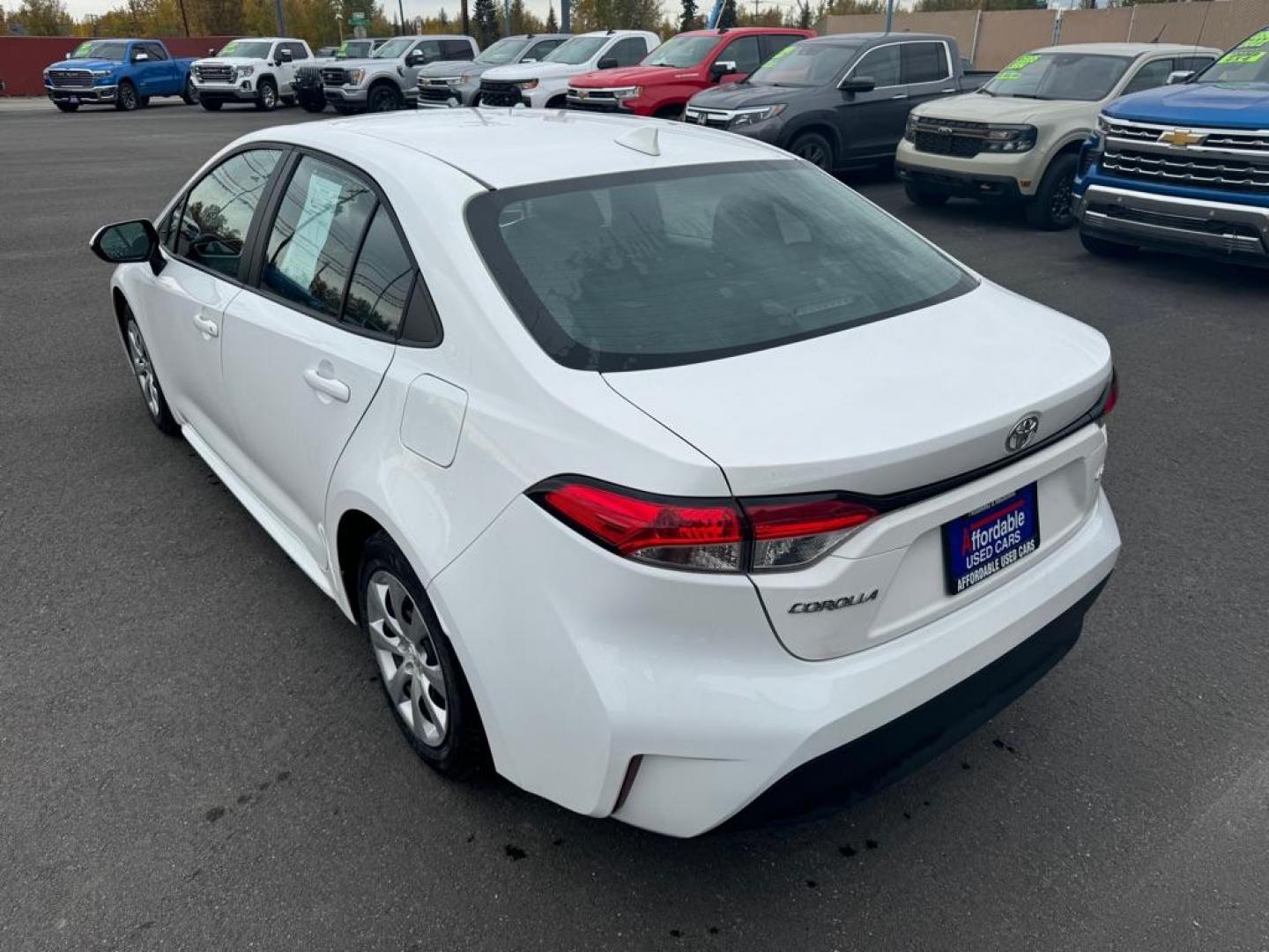 2023 WHITE TOYOTA COROLLA LE LE (5YFB4MDE8PP) with an 2.0L engine, Continuously Variable transmission, located at 2525 S. Cushman, Fairbanks, AK, 99701, (907) 452-5707, 64.824036, -147.712311 - Photo#3