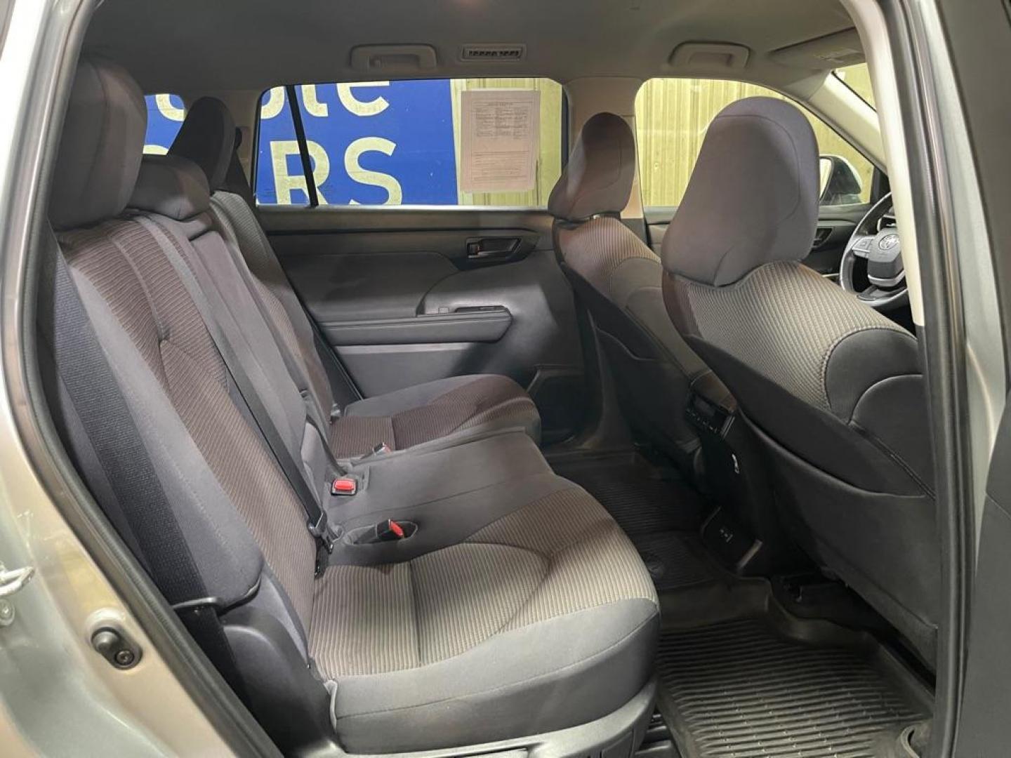 2023 SIVLER TOYOTA HIGHLANDER L (5TDKDRBH0PS) with an 2.4L engine, Automatic transmission, located at 2525 S. Cushman, Fairbanks, AK, 99701, (907) 452-5707, 64.824036, -147.712311 - Photo#4