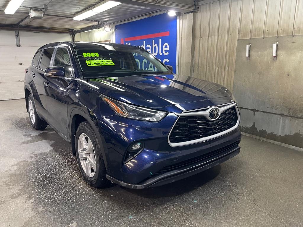 photo of 2023 TOYOTA HIGHLANDER L