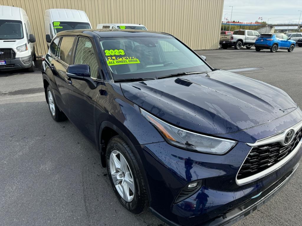photo of 2023 TOYOTA HIGHLANDER L