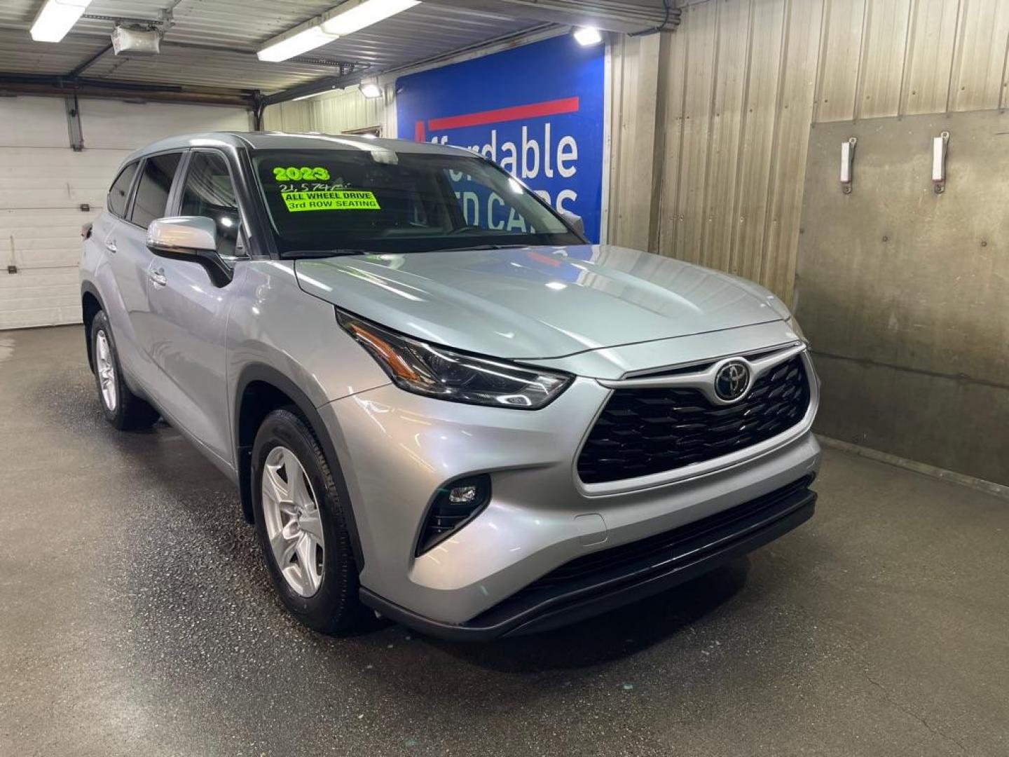 2023 SILVER TOYOTA HIGHLANDER L (5TDKDRBH9PS) with an 2.4L engine, Automatic transmission, located at 2525 S. Cushman, Fairbanks, AK, 99701, (907) 452-5707, 64.824036, -147.712311 - Photo#0