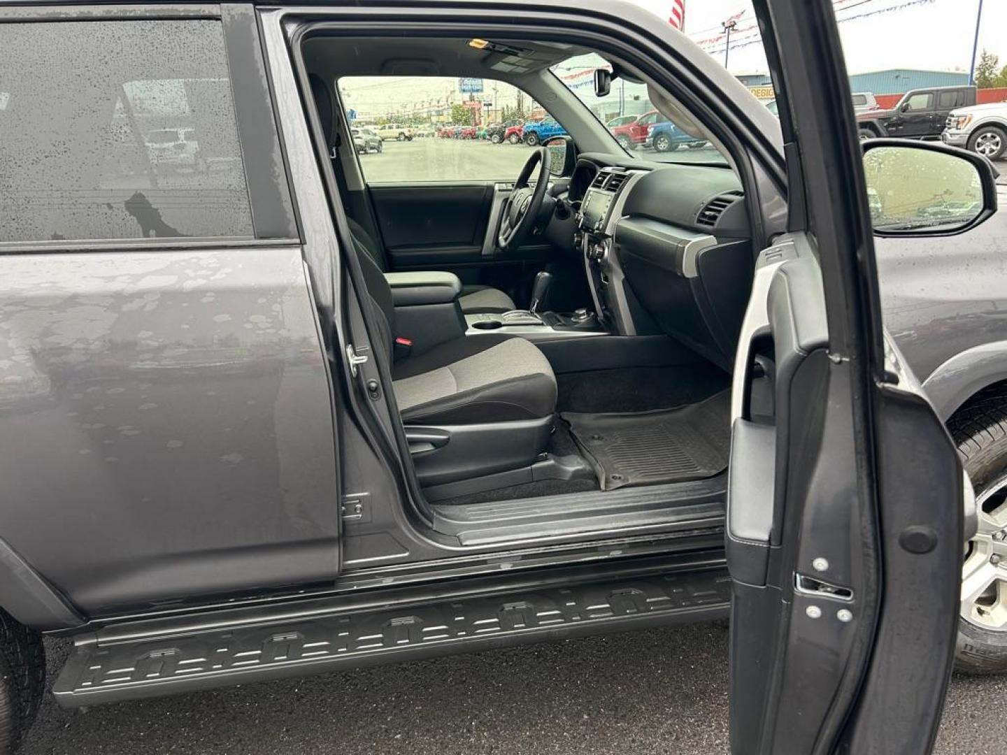 2023 GRAY TOYOTA 4RUNNER SE (JTEMU5JR2P6) with an 4.0L engine, Automatic transmission, located at 2525 S. Cushman, Fairbanks, AK, 99701, (907) 452-5707, 64.824036, -147.712311 - Photo#4