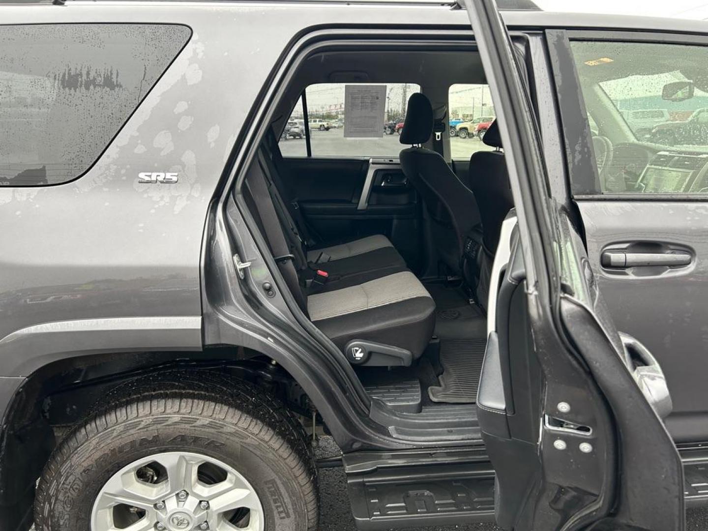 2023 GRAY TOYOTA 4RUNNER SE (JTEMU5JR2P6) with an 4.0L engine, Automatic transmission, located at 2525 S. Cushman, Fairbanks, AK, 99701, (907) 452-5707, 64.824036, -147.712311 - Photo#5