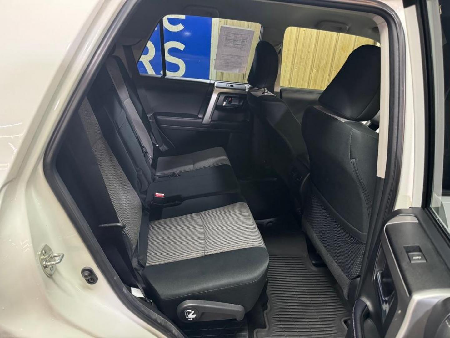 2023 WHITE TOYOTA 4RUNNER SE (JTEMU5JR3P6) with an 4.0L engine, Automatic transmission, located at 2525 S. Cushman, Fairbanks, AK, 99701, (907) 452-5707, 64.824036, -147.712311 - Photo#5