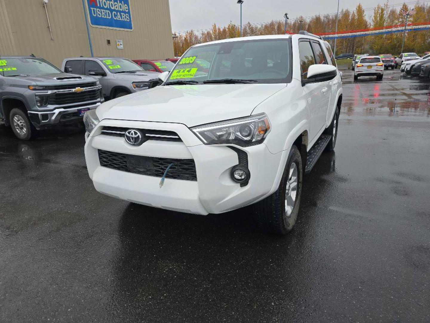 2023 WHITE TOYOTA 4RUNNER SE (JTEMU5JR2P6) with an 4.0L engine, Automatic transmission, located at 2525 S. Cushman, Fairbanks, AK, 99701, (907) 452-5707, 64.824036, -147.712311 - Photo#0