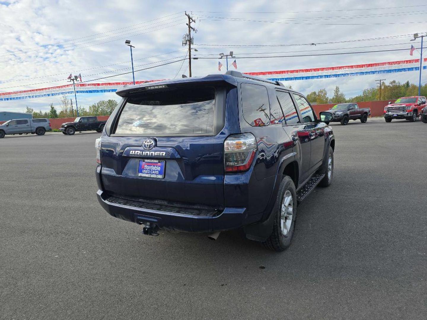 2023 BLUE TOYOTA 4RUNNER SE (JTEMU5JR0P6) with an 4.0L engine, Automatic transmission, located at 2525 S. Cushman, Fairbanks, AK, 99701, (907) 452-5707, 64.824036, -147.712311 - Photo#4