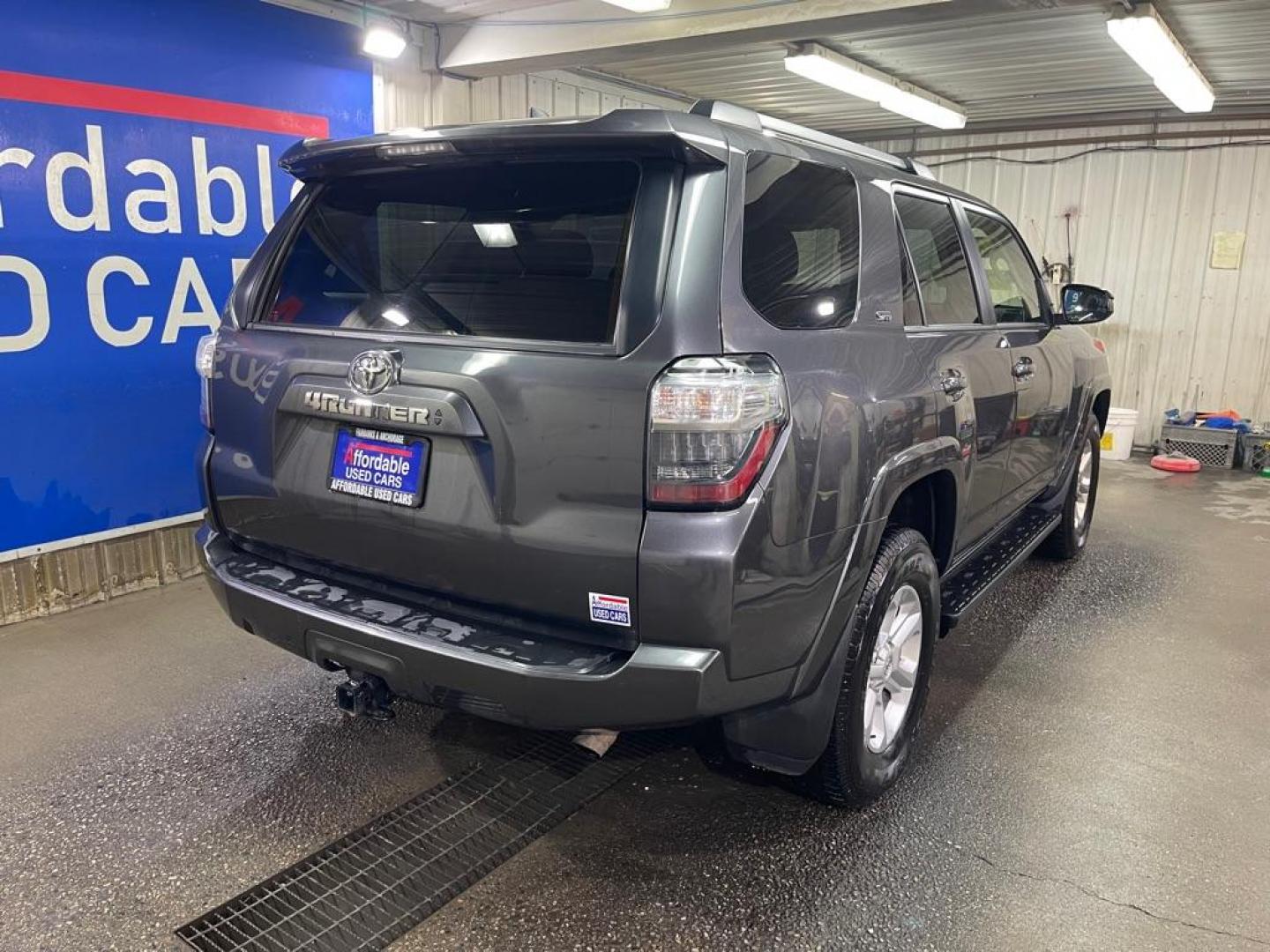 2023 GRAY TOYOTA 4RUNNER SE (JTEMU5JR0P6) with an 4.0L engine, Automatic transmission, located at 2525 S. Cushman, Fairbanks, AK, 99701, (907) 452-5707, 64.824036, -147.712311 - Photo#2