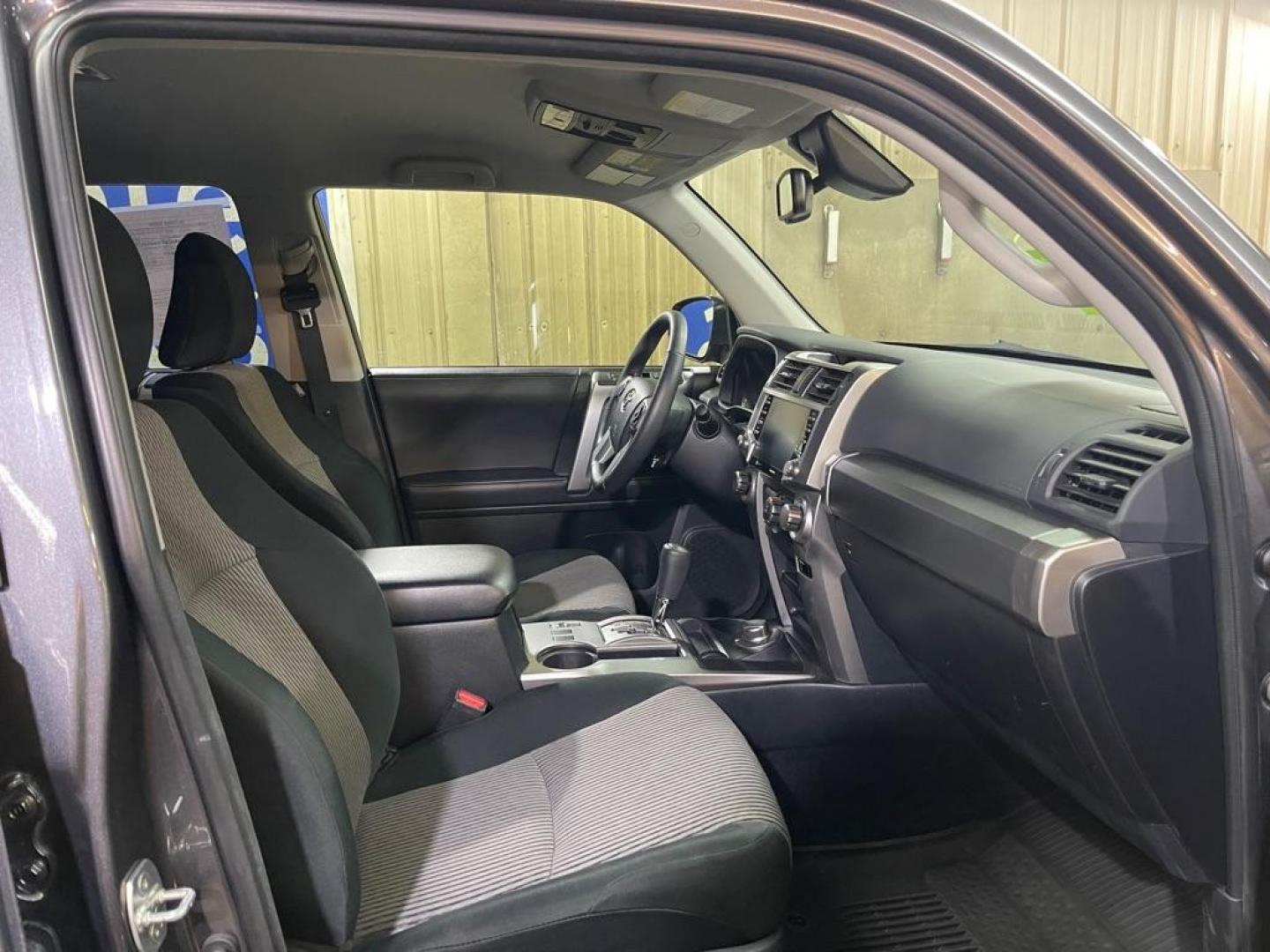 2023 GRAY TOYOTA 4RUNNER SE (JTEMU5JR0P6) with an 4.0L engine, Automatic transmission, located at 2525 S. Cushman, Fairbanks, AK, 99701, (907) 452-5707, 64.824036, -147.712311 - Photo#3