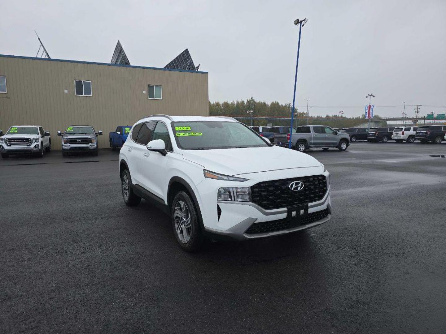 2023 WHITE HYUNDAI SANTA FE SEL (5NMS2DAJ0PH) with an 2.5L engine, Automatic transmission, located at 2525 S. Cushman, Fairbanks, AK, 99701, (907) 452-5707, 64.824036, -147.712311 - Photo#0