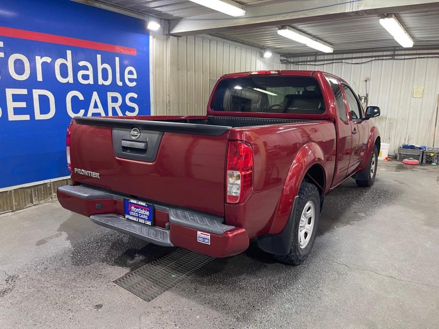 2018 RED NISSAN FRONTIER S (1N6BD0CT3JN) with an 2.5L engine, Automatic transmission, located at 2525 S. Cushman, Fairbanks, AK, 99701, (907) 452-5707, 64.824036, -147.712311 - Photo#2