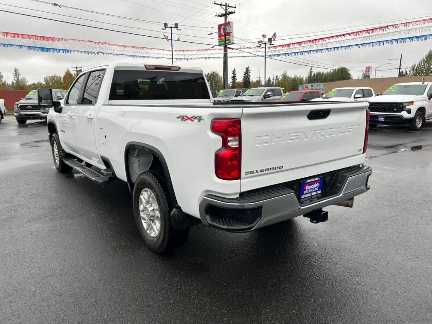 2024 WHITE CHEVROLET SILVERADO 3500 LT (1GC4YTEY2RF) with an 6.6L engine, Automatic transmission, located at 2525 S. Cushman, Fairbanks, AK, 99701, (907) 452-5707, 64.824036, -147.712311 - Photo#3