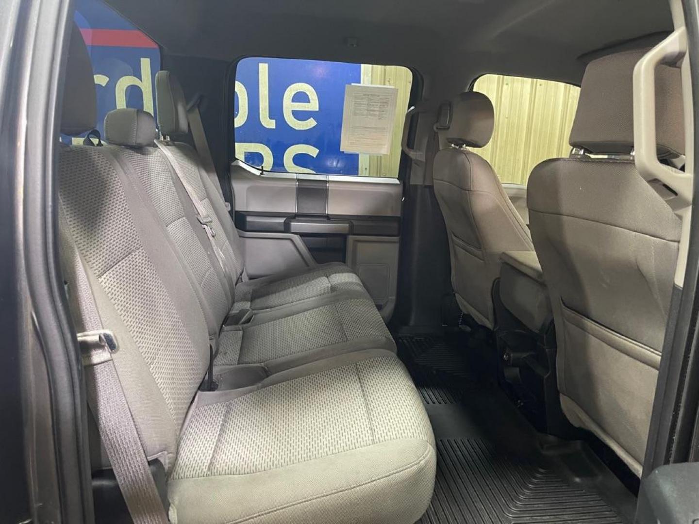 2015 GREY FORD F150 SUPERCREW (1FTEW1EFXFF) with an 5.0L engine, Automatic transmission, located at 2525 S. Cushman, Fairbanks, AK, 99701, (907) 452-5707, 64.824036, -147.712311 - Photo#4