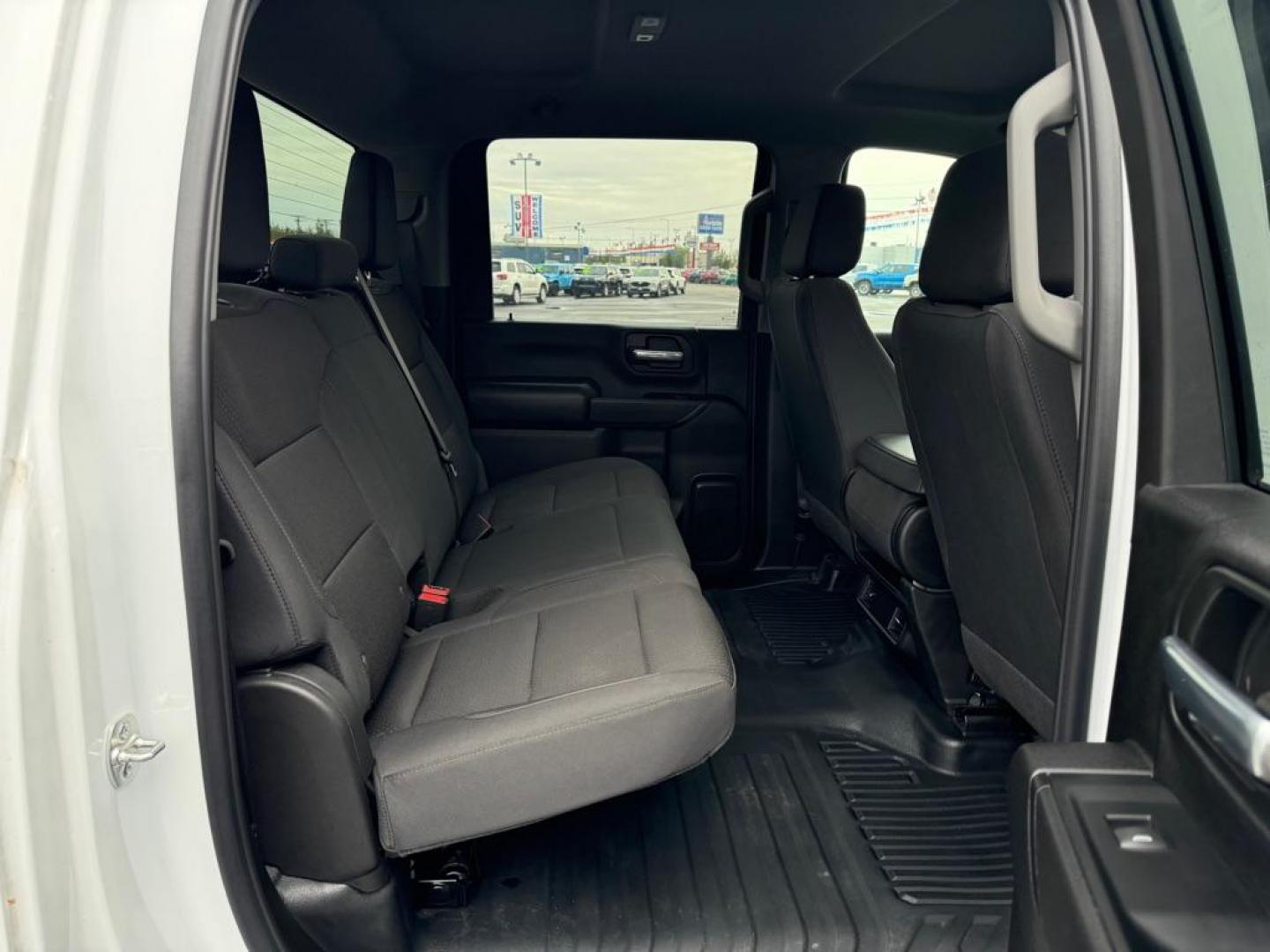 2025 WHITE CHEVROLET SILVERADO 3500 (1GC4KSE73SF) with an 6.6L engine, Automatic transmission, located at 2525 S. Cushman, Fairbanks, AK, 99701, (907) 452-5707, 64.824036, -147.712311 - Photo#5