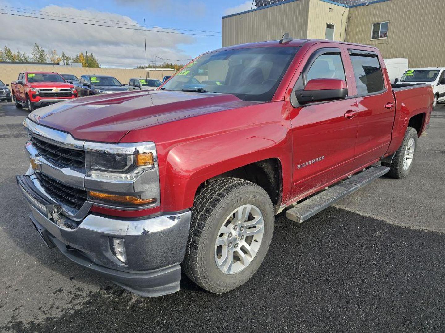 2018 RED CHEVROLET SILVERADO 1500 LT (3GCUKREC4JG) with an 5.3L engine, Automatic transmission, located at 2525 S. Cushman, Fairbanks, AK, 99701, (907) 452-5707, 64.824036, -147.712311 - Photo#0
