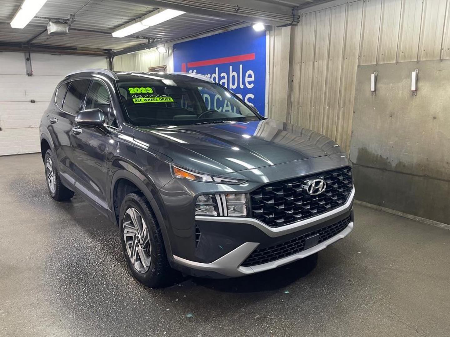 2023 GRAY HYUNDAI SANTA FE SEL (5NMS2DAJ3PH) with an 2.5L engine, Automatic transmission, located at 2525 S. Cushman, Fairbanks, AK, 99701, (907) 452-5707, 64.824036, -147.712311 - Photo#0