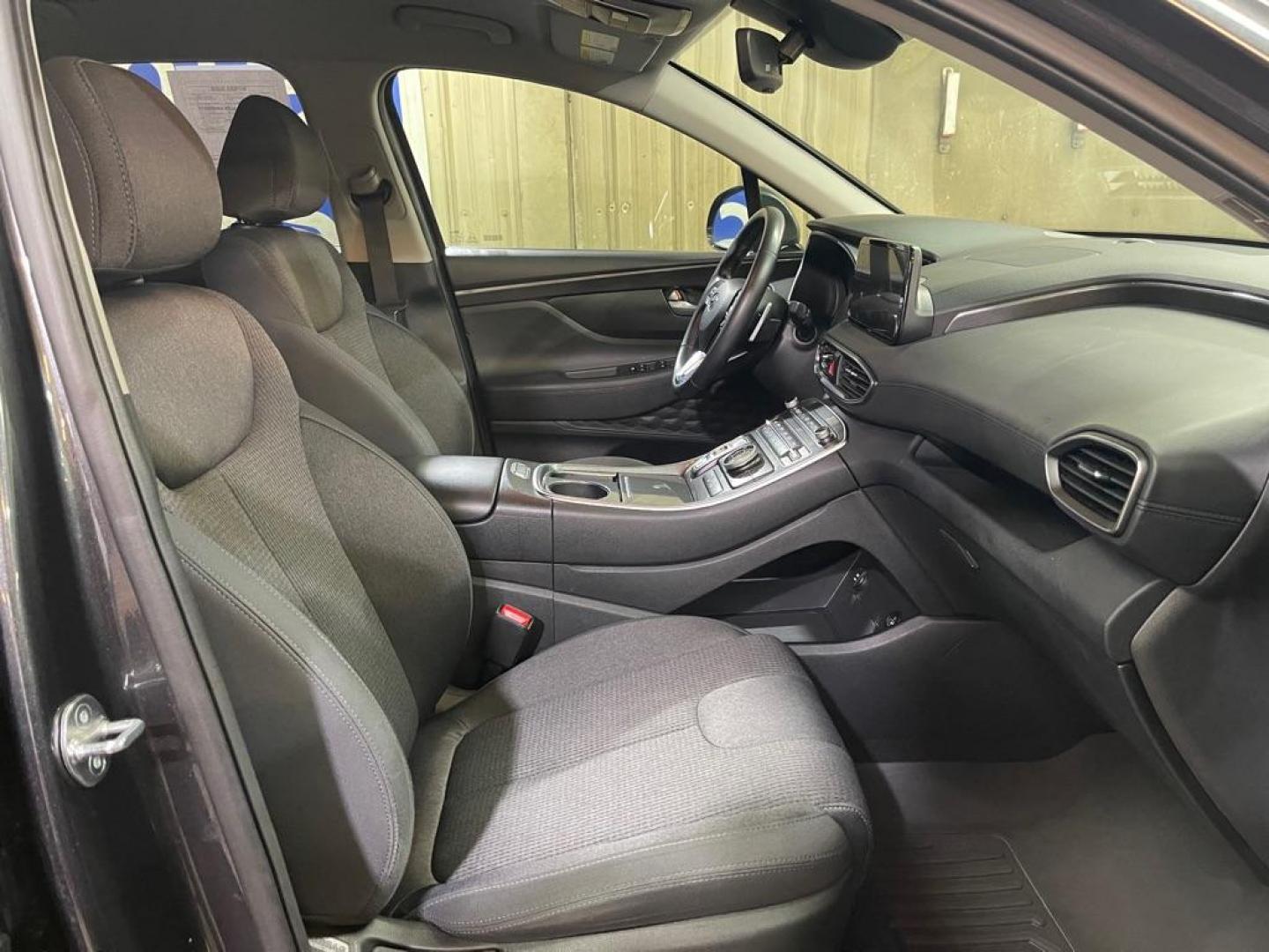 2023 GRAY HYUNDAI SANTA FE SEL (5NMS2DAJ3PH) with an 2.5L engine, Automatic transmission, located at 2525 S. Cushman, Fairbanks, AK, 99701, (907) 452-5707, 64.824036, -147.712311 - Photo#3