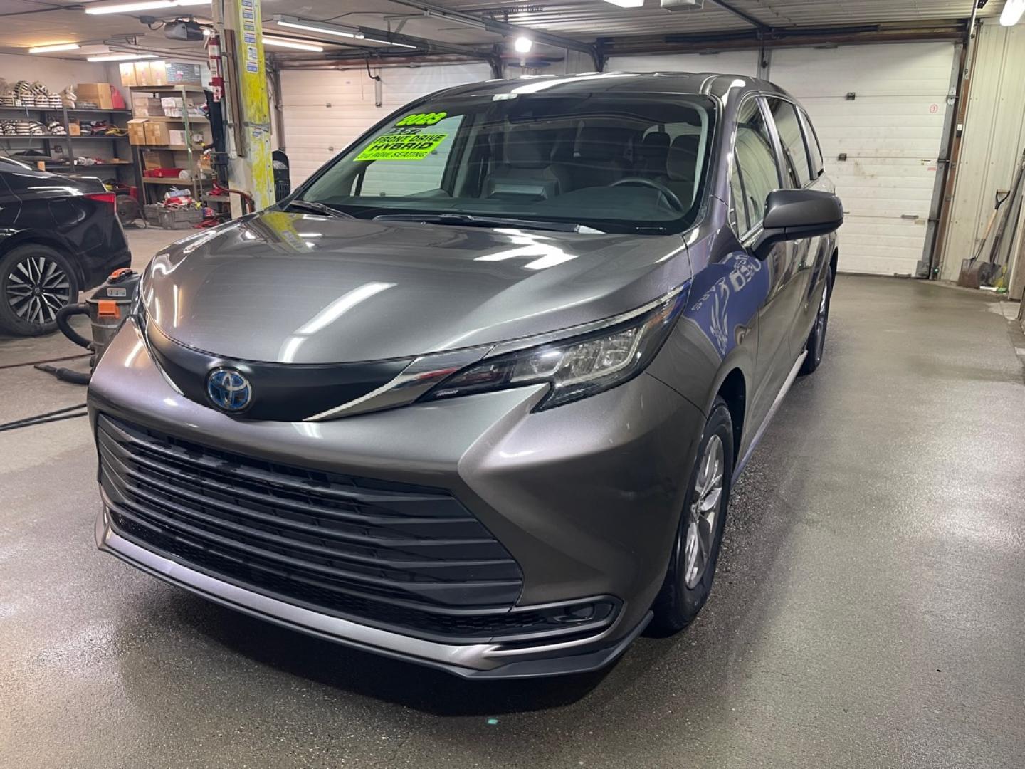 2023 GRAY TOYOTA SIENNA LE LE (5TDKRKEC3PS) with an 2.5L engine, Continuously Variable transmission, located at 2525 S. Cushman, Fairbanks, AK, 99701, (907) 452-5707, 64.824036, -147.712311- Photo#1