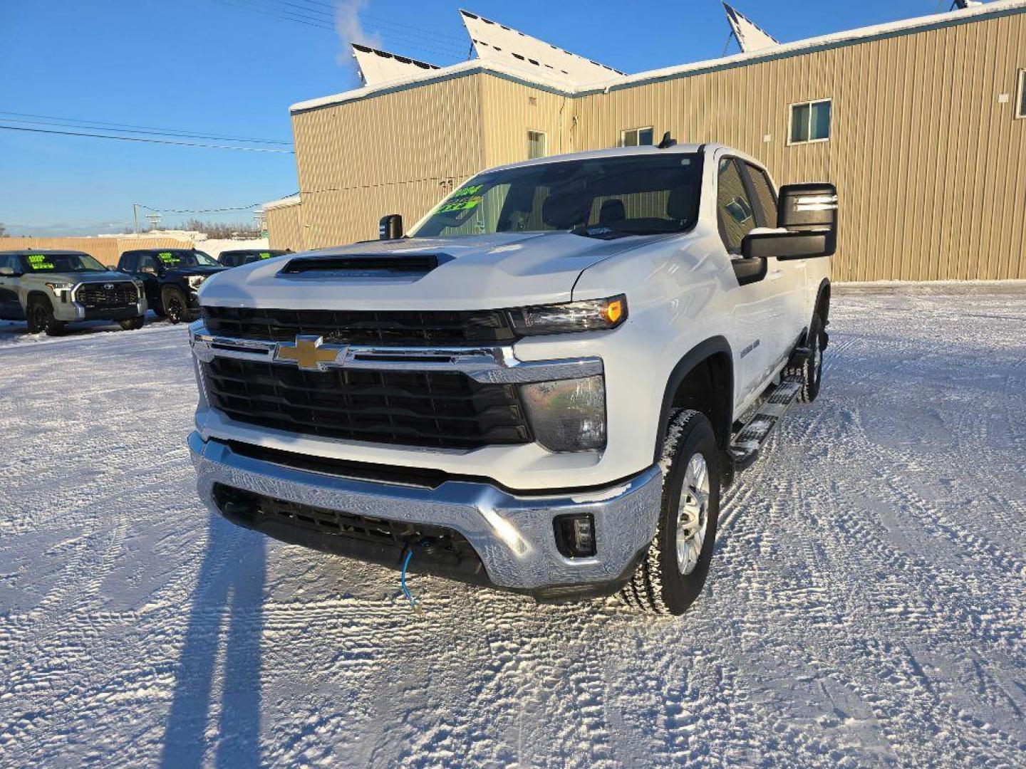 2024 WHITE CHEVROLET SILVERADO 2500 HEAVY DUTY LT (1GC4YNE75RF) with an 6.6L engine, Automatic transmission, located at 2525 S. Cushman, Fairbanks, AK, 99701, (907) 452-5707, 64.824036, -147.712311 - Photo#1