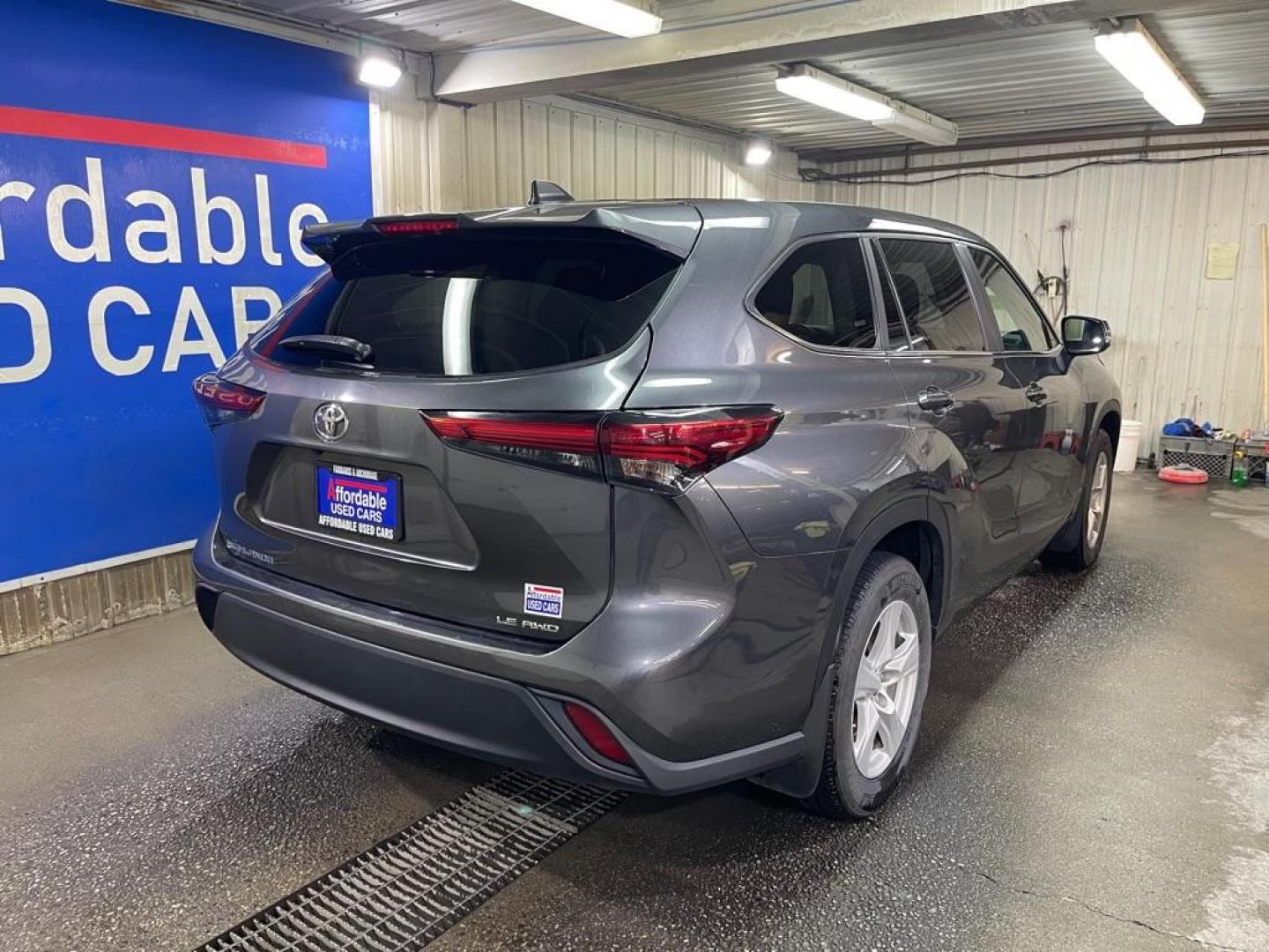 2023 GRAY TOYOTA HIGHLANDER L (5TDKDRBHXPS) with an 2.4L engine, Automatic transmission, located at 2525 S. Cushman, Fairbanks, AK, 99701, (907) 452-5707, 64.824036, -147.712311 - Photo#2