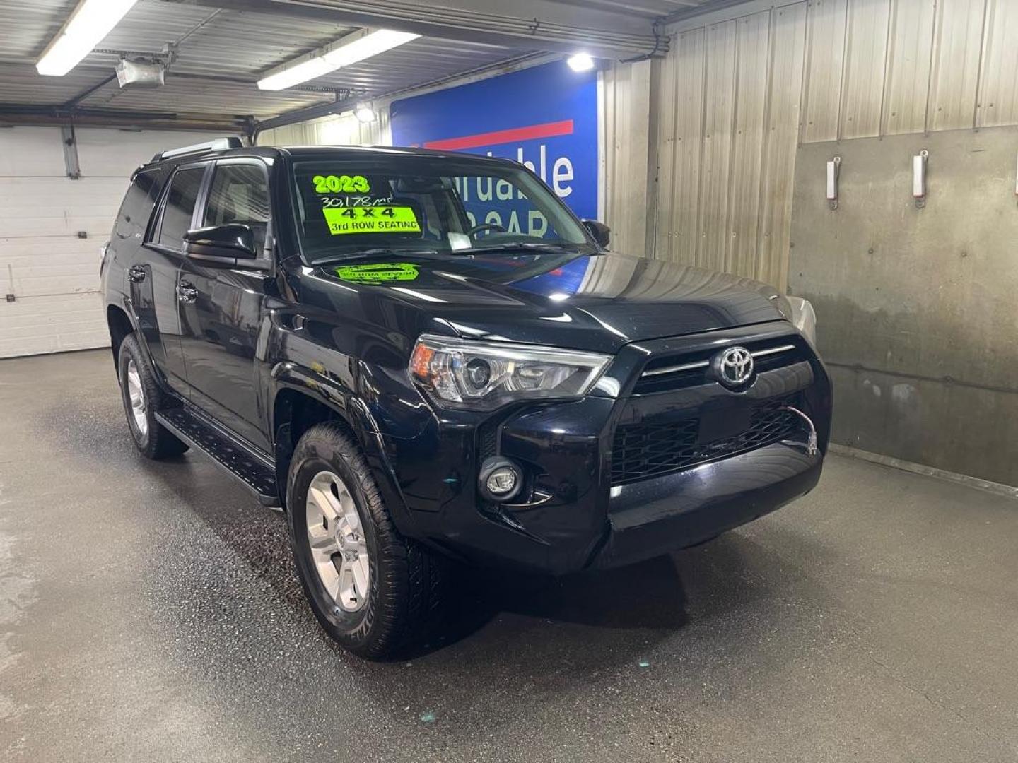 2023 BLACK TOYOTA 4RUNNER SE (JTEMU5JR8P6) with an 4.0L engine, Automatic transmission, located at 2525 S. Cushman, Fairbanks, AK, 99701, (907) 452-5707, 64.824036, -147.712311 - Photo#0