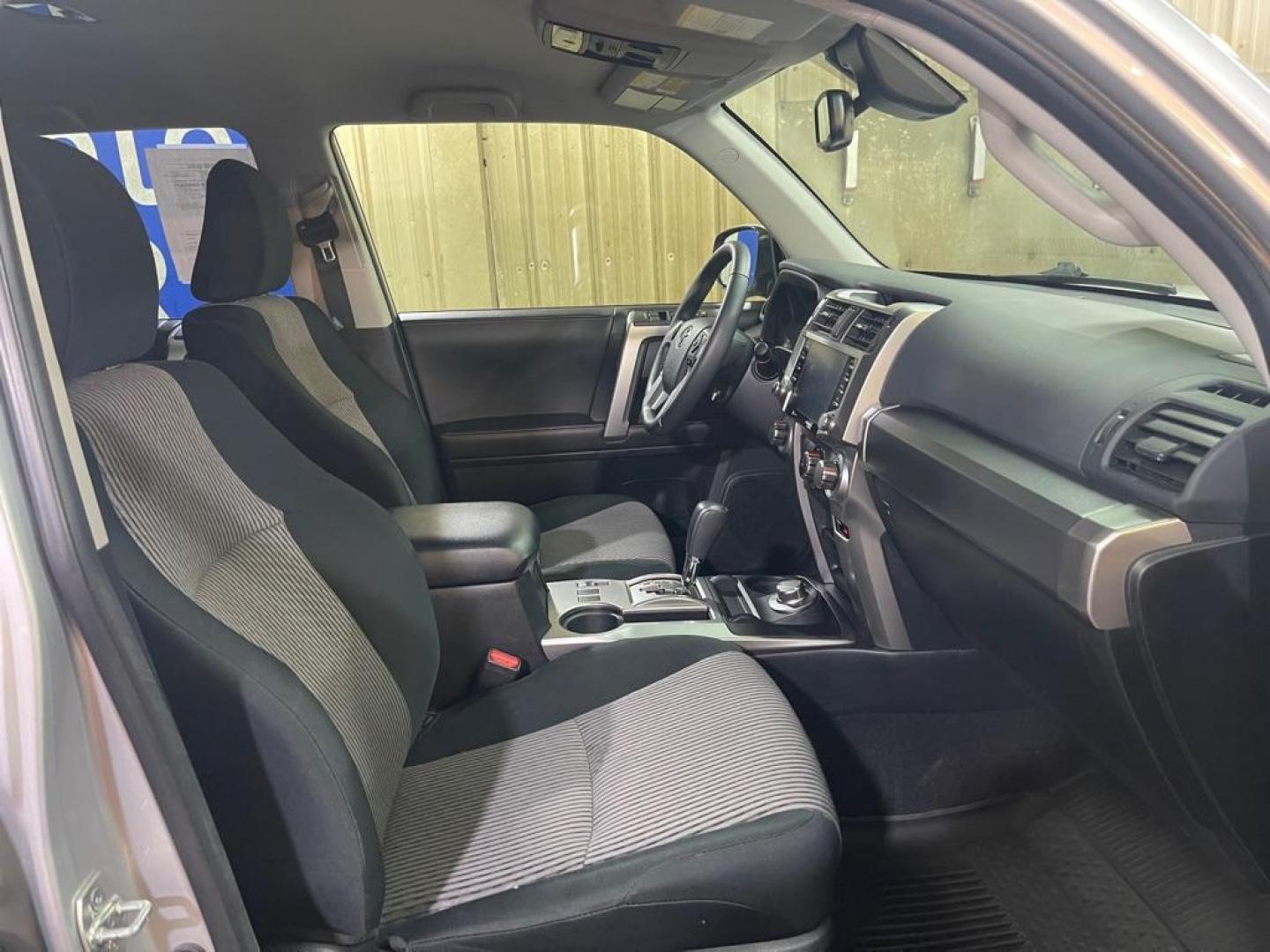 2023 SILVER TOYOTA 4RUNNER SE (JTEMU5JR2P6) with an 4.0L engine, Automatic transmission, located at 2525 S. Cushman, Fairbanks, AK, 99701, (907) 452-5707, 64.824036, -147.712311 - Photo#3
