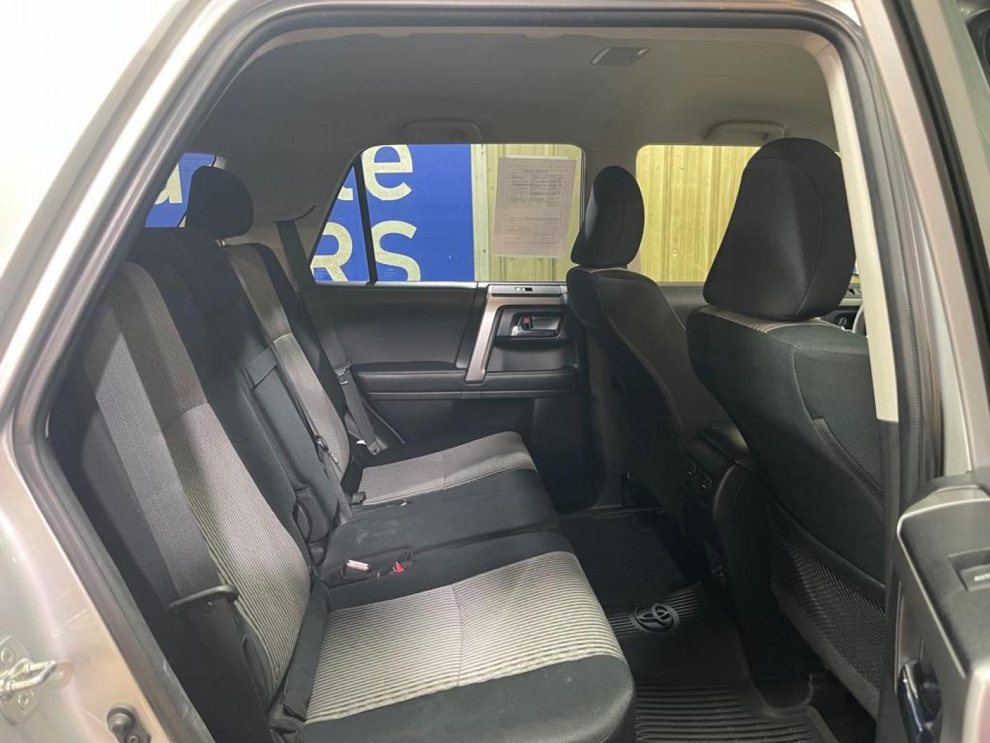 2023 SILVER TOYOTA 4RUNNER SE (JTEMU5JR2P6) with an 4.0L engine, Automatic transmission, located at 2525 S. Cushman, Fairbanks, AK, 99701, (907) 452-5707, 64.824036, -147.712311 - Photo#4