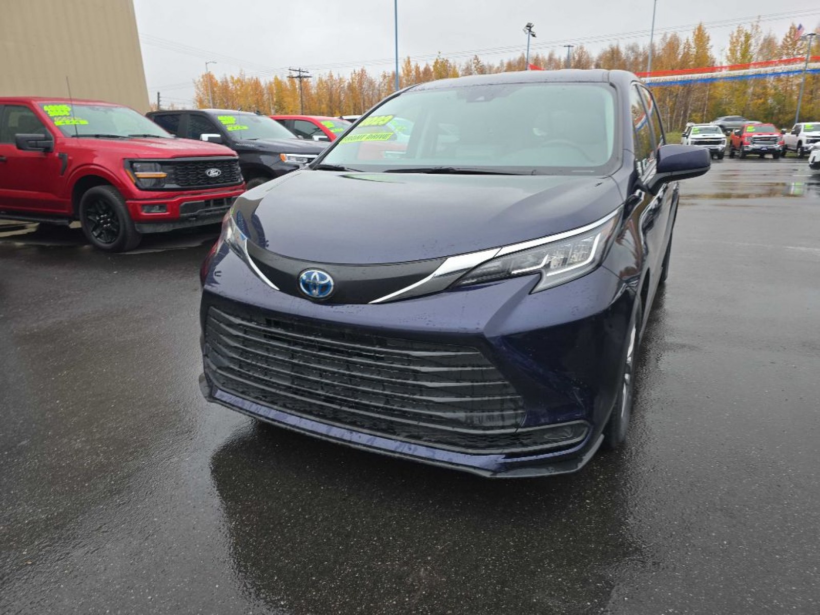 2023 BLUE TOYOTA SIENNA LE LE (5TDKRKEC2PS) with an 2.5L engine, Continuously Variable transmission, located at 2525 S. Cushman, Fairbanks, AK, 99701, (907) 452-5707, 64.824036, -147.712311 - Photo#1