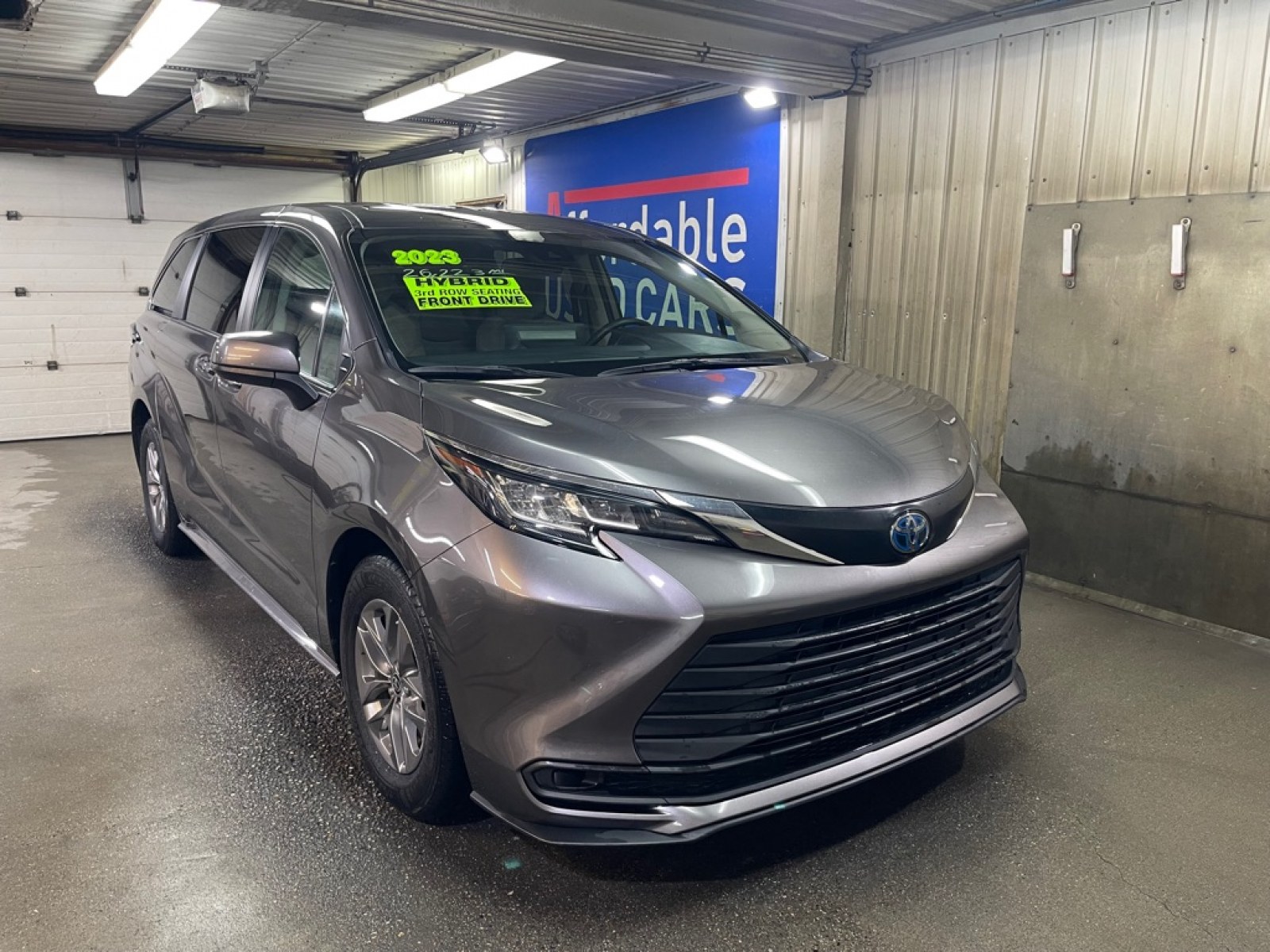 2023 GRAY TOYOTA SIENNA LE LE (5TDKRKECXPS) with an 2.5L engine, Continuously Variable transmission, located at 2525 S. Cushman, Fairbanks, AK, 99701, (907) 452-5707, 64.824036, -147.712311 - Photo#0