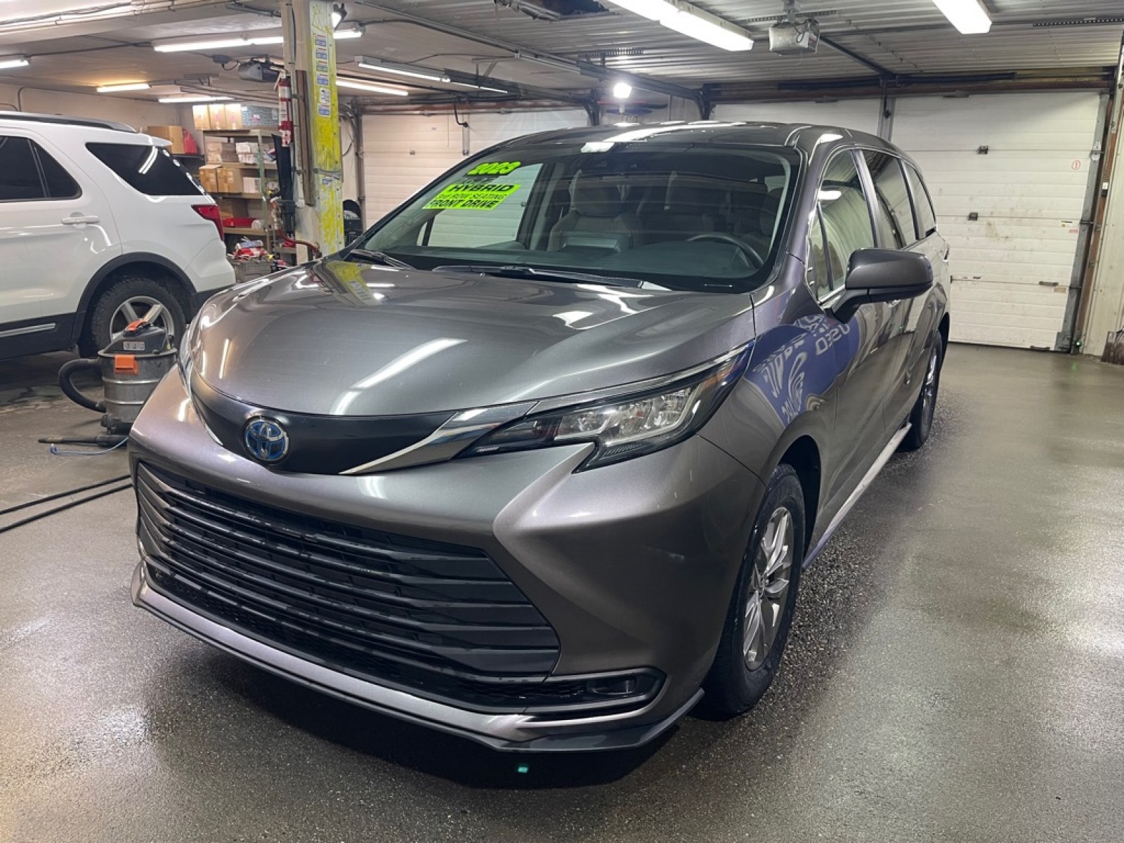 2023 GRAY TOYOTA SIENNA LE LE (5TDKRKECXPS) with an 2.5L engine, Continuously Variable transmission, located at 2525 S. Cushman, Fairbanks, AK, 99701, (907) 452-5707, 64.824036, -147.712311 - Photo#1