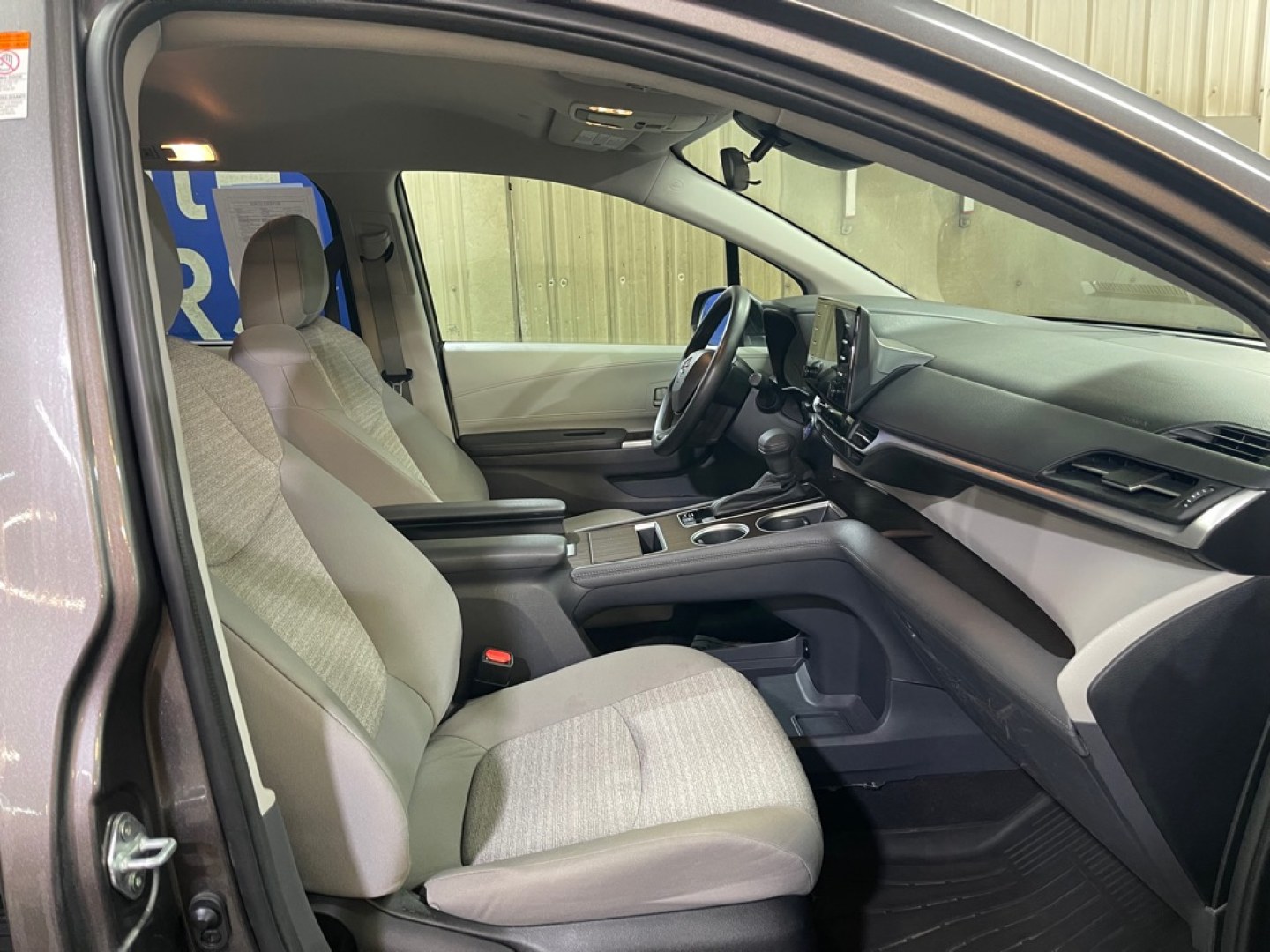 2023 GRAY TOYOTA SIENNA LE LE (5TDKRKECXPS) with an 2.5L engine, Continuously Variable transmission, located at 2525 S. Cushman, Fairbanks, AK, 99701, (907) 452-5707, 64.824036, -147.712311- Photo#3