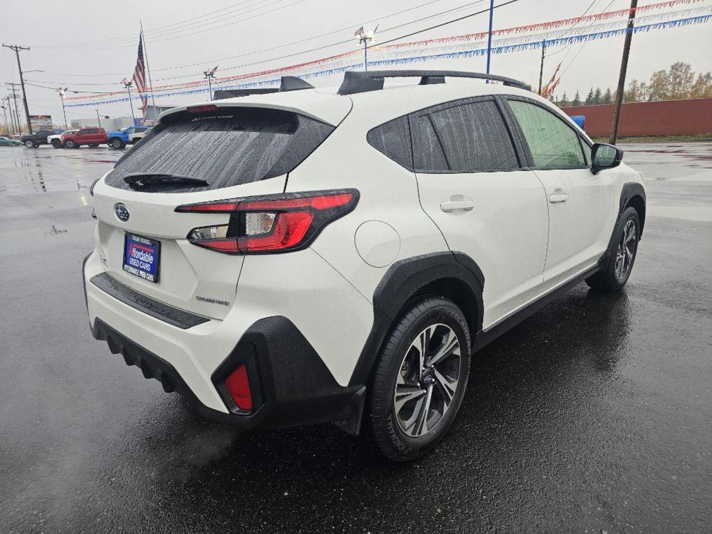 2024 WHITE SUBARU CROSSTREK PREMIUM (JF2GUADC6R8) with an 2.0L engine, Continuously Variable transmission, located at 2525 S. Cushman, Fairbanks, AK, 99701, (907) 452-5707, 64.824036, -147.712311 - Photo#4