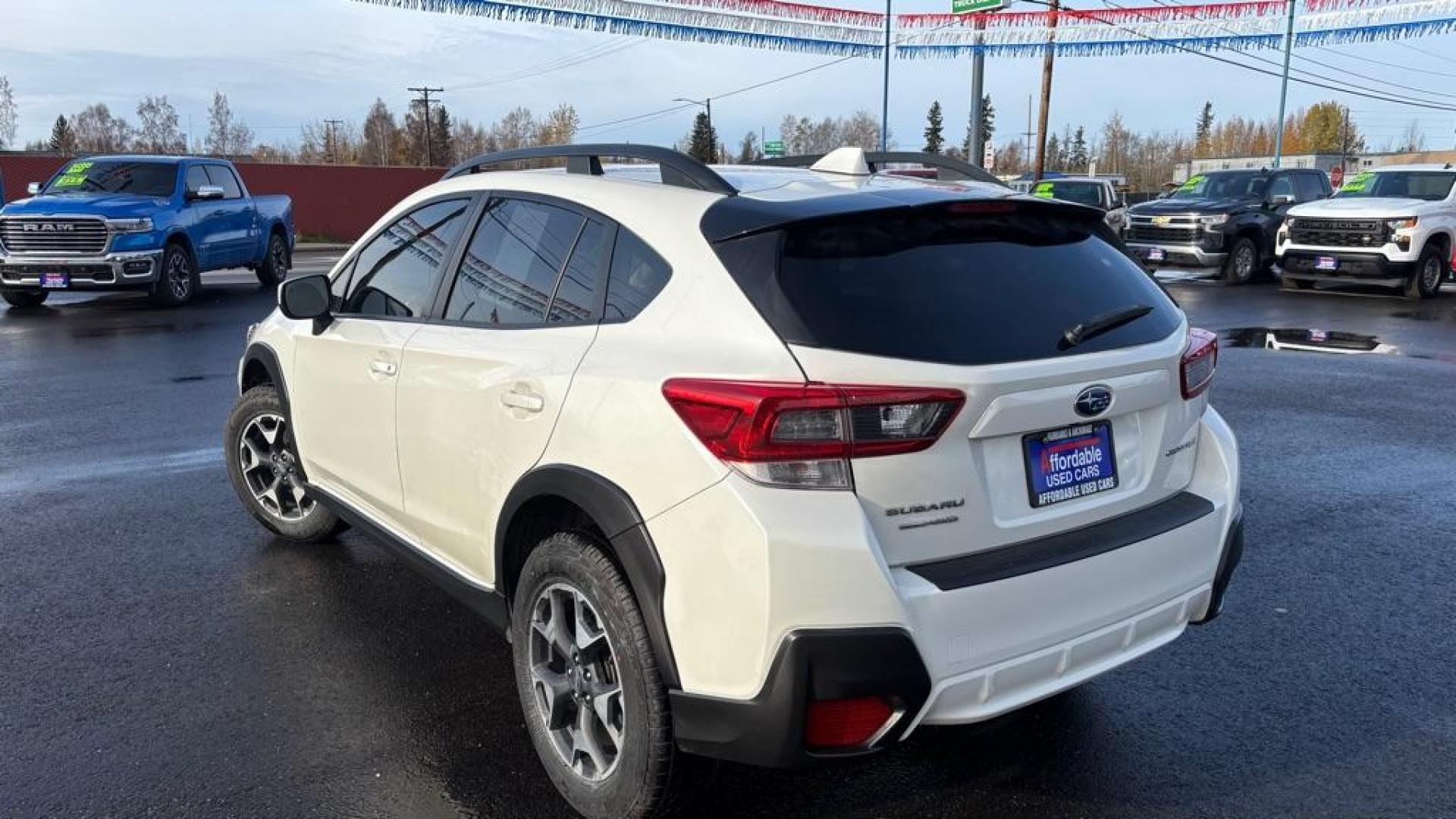2020 WHITE SUBARU CROSSTREK PREMIUM (JF2GTAECXL8) with an 2.0L engine, Continuously Variable transmission, located at 2525 S. Cushman, Fairbanks, AK, 99701, (907) 452-5707, 64.824036, -147.712311 - Photo#6