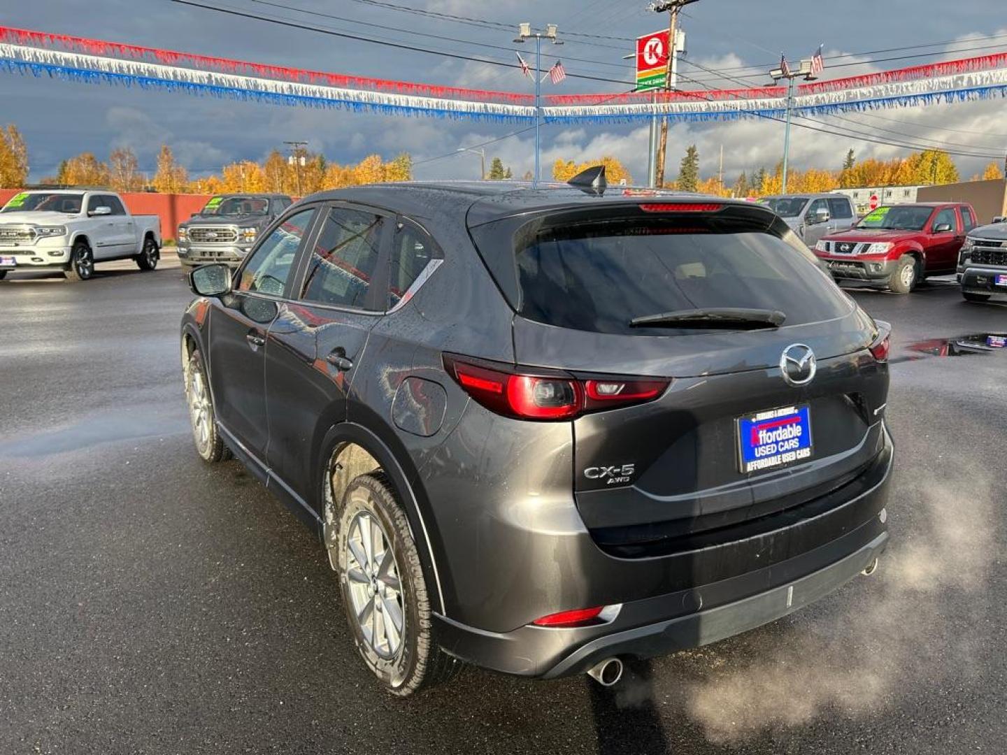 2024 GRAY MAZDA CX-5 SELECT (JM3KFBBL1R0) with an 2.5L engine, Automatic transmission, located at 2525 S. Cushman, Fairbanks, AK, 99701, (907) 452-5707, 64.824036, -147.712311 - Photo#3