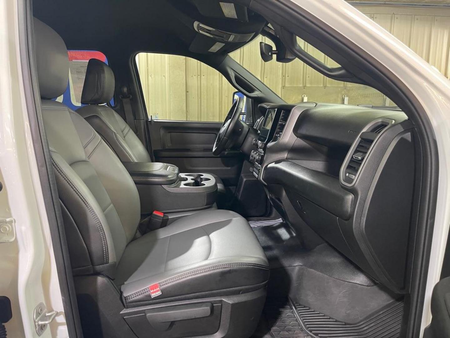 2024 WHITE RAM 3500 TRADESMAN (3C63R3GJ5RG) with an 6.4L engine, Automatic transmission, located at 2525 S. Cushman, Fairbanks, AK, 99701, (907) 452-5707, 64.824036, -147.712311 - Photo#3