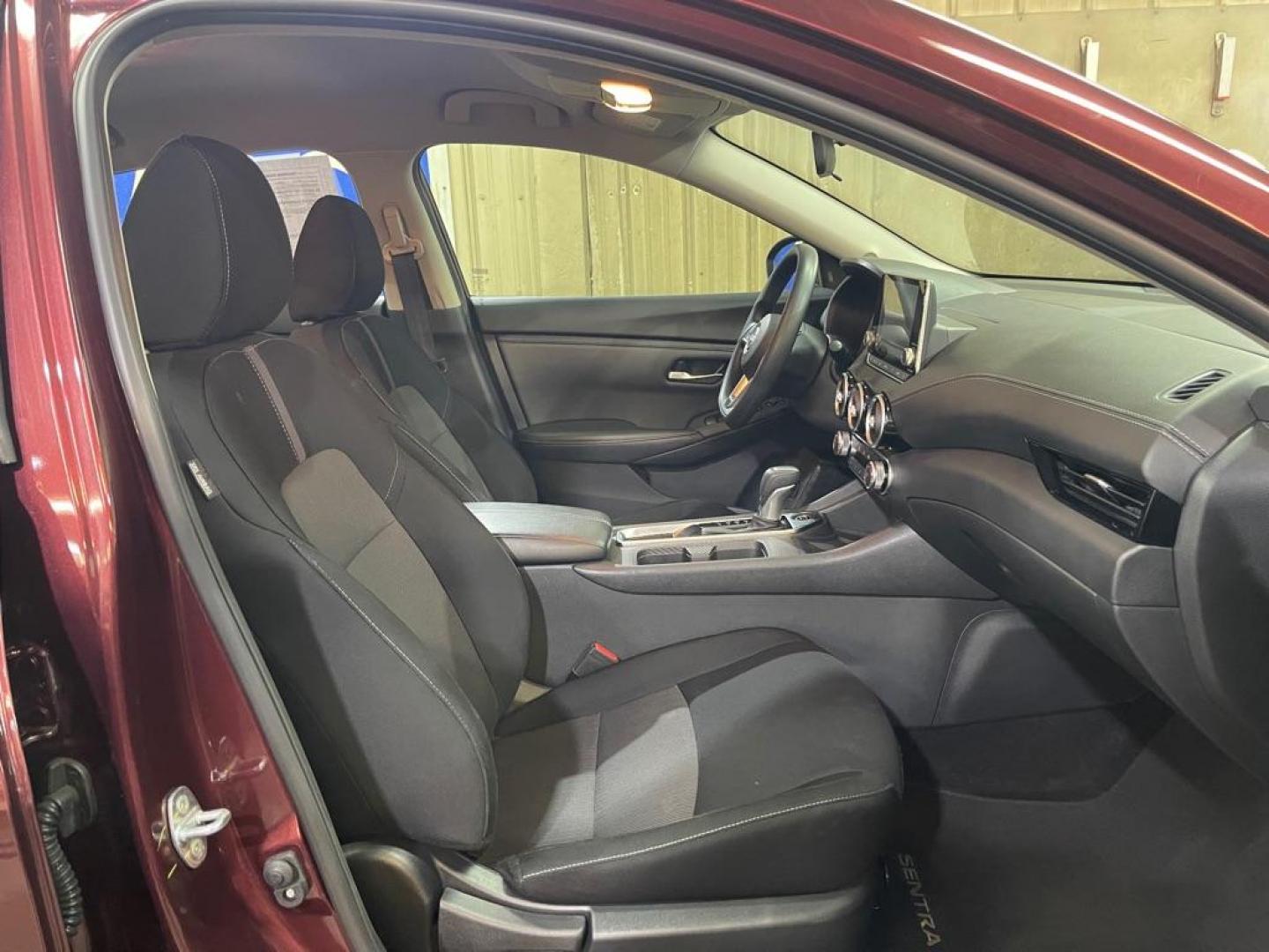 2024 RED NISSAN SENTRA SV (3N1AB8CV5RY) with an 2.0L engine, Continuously Variable transmission, located at 2525 S. Cushman, Fairbanks, AK, 99701, (907) 452-5707, 64.824036, -147.712311 - Photo#3