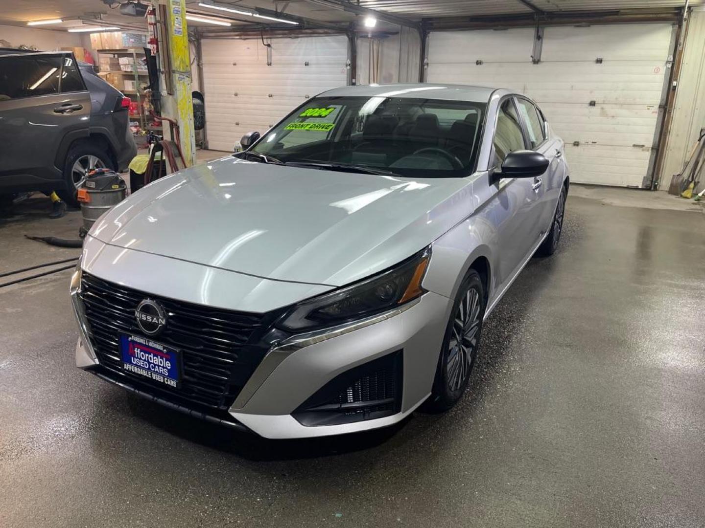 2024 SILVER NISSAN ALTIMA SV (1N4BL4DV2RN) with an 2.5L engine, Continuously Variable transmission, located at 2525 S. Cushman, Fairbanks, AK, 99701, (907) 452-5707, 64.824036, -147.712311 - Photo#1