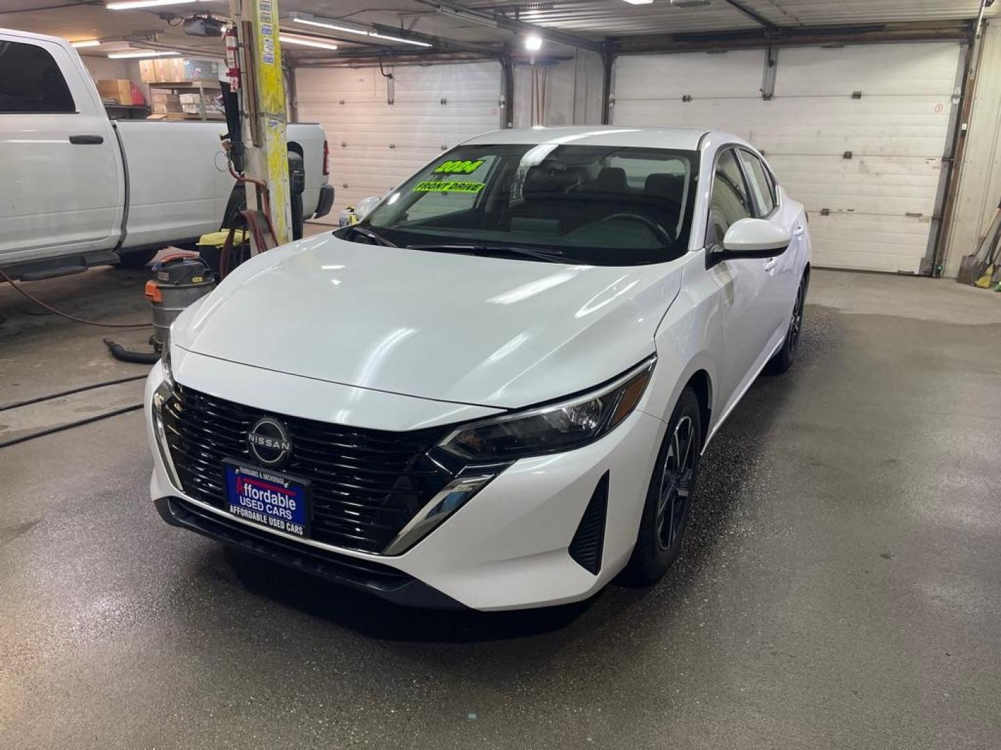 2024 WHITE NISSAN SENTRA SV (3N1AB8CVXRY) with an 2.0L engine, Continuously Variable transmission, located at 2525 S. Cushman, Fairbanks, AK, 99701, (907) 452-5707, 64.824036, -147.712311 - Photo#1