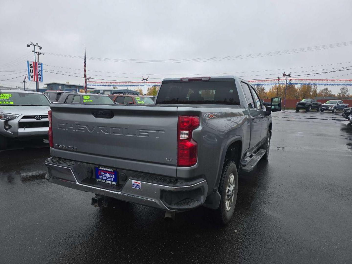 2024 SILVER CHEVROLET SILVERADO 2500 HEAVY DUTY LT (1GC4YNE70RF) with an 6.6L engine, Automatic transmission, located at 2525 S. Cushman, Fairbanks, AK, 99701, (907) 452-5707, 64.824036, -147.712311 - Photo#2
