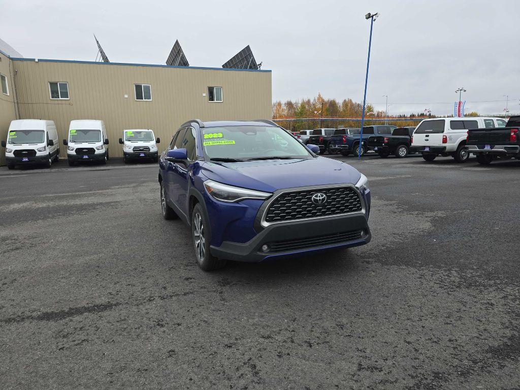 photo of 2023 TOYOTA COROLLA CROSS XLE