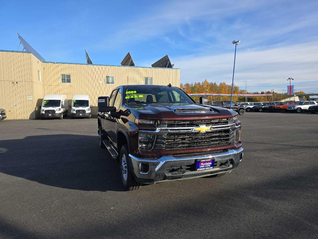 photo of 2024 CHEVROLET SILVERADO 2500 HEAVY DUTY LT