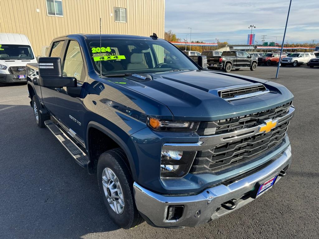 photo of 2024 CHEVROLET SILVERADO 2500 HEAVY DUTY LT