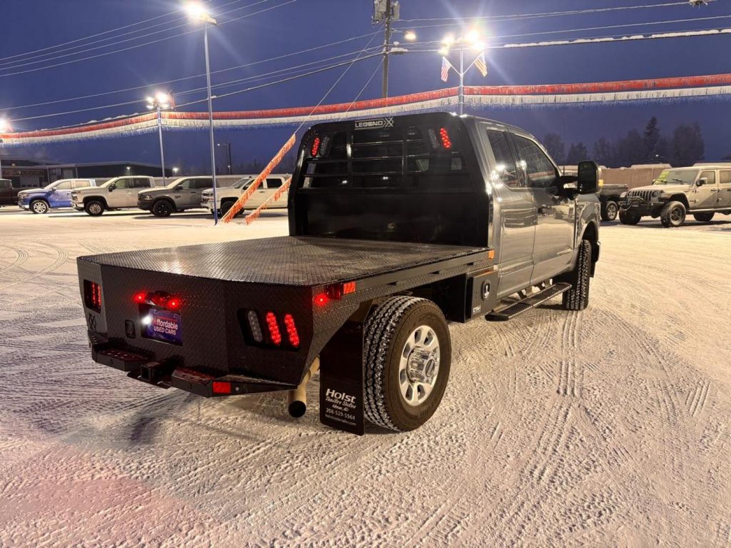 2024 GRAY FORD F350 SUPER DUTY (1FT8X3BA3RE) with an 6.8L engine, Automatic transmission, located at 2525 S. Cushman, Fairbanks, AK, 99701, (907) 452-5707, 64.824036, -147.712311 - Photo#4