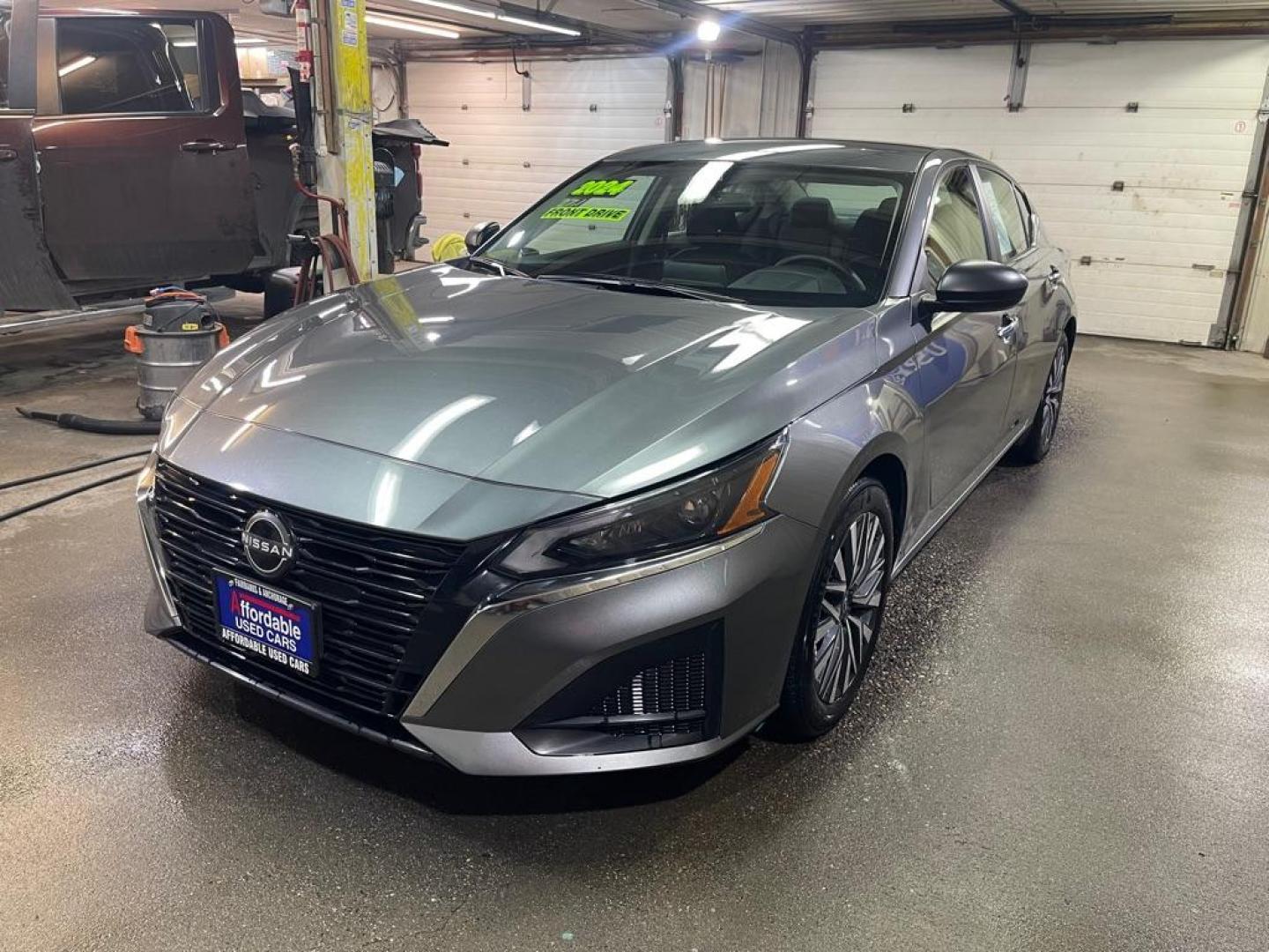 2024 GRAY NISSAN ALTIMA SV (1N4BL4DV2RN) with an 2.5L engine, Continuously Variable transmission, located at 2525 S. Cushman, Fairbanks, AK, 99701, (907) 452-5707, 64.824036, -147.712311 - Photo#1