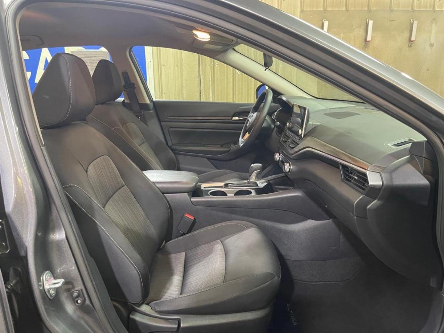 2024 GRAY NISSAN ALTIMA SV (1N4BL4DV2RN) with an 2.5L engine, Continuously Variable transmission, located at 2525 S. Cushman, Fairbanks, AK, 99701, (907) 452-5707, 64.824036, -147.712311 - Photo#3